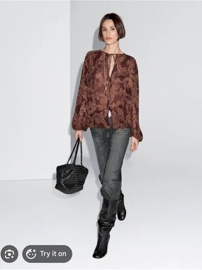 Massimo Dutti Flowing Paisley Print Blouse. NWT. Large. In Original Packaging.
